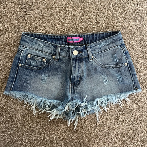 Edited Denim Shorts - Picture 2 of 4